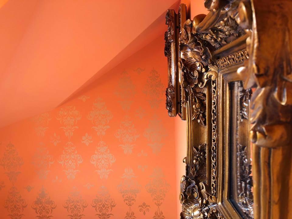 Tulipan Villa Panzio Сольнок Экстерьер фото
